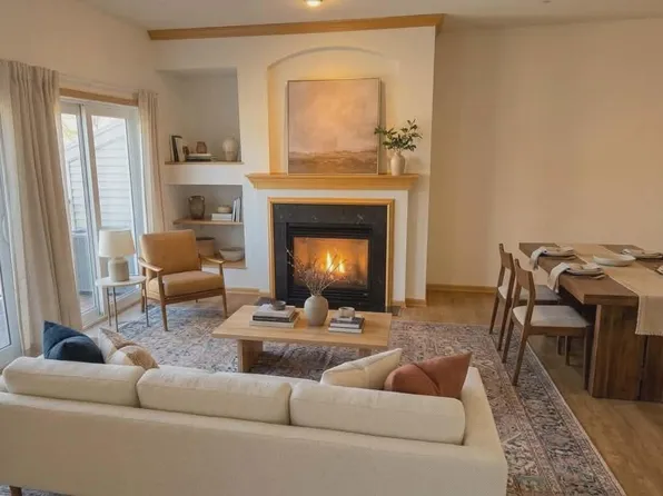 11286 Baltimore St NE Unit I, Blaine, MN 55449