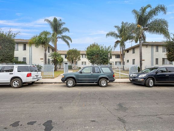 3rd image of 4073 West Blvd #C
