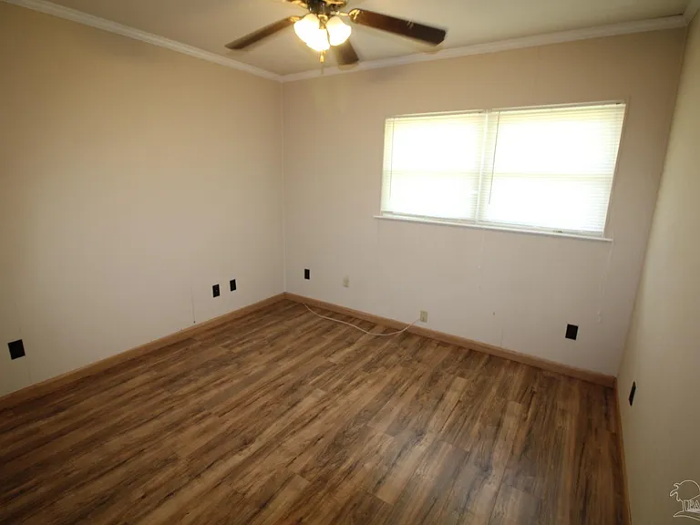 7028 Nathan Rd — Photo 100
