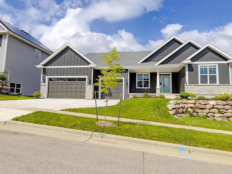 1st image of 10414 Hollow Aspen Ln