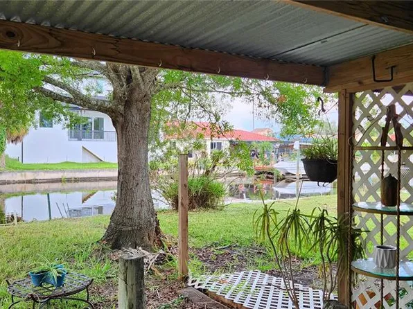 9831 Grace Dr, Port Richey, FL 34668