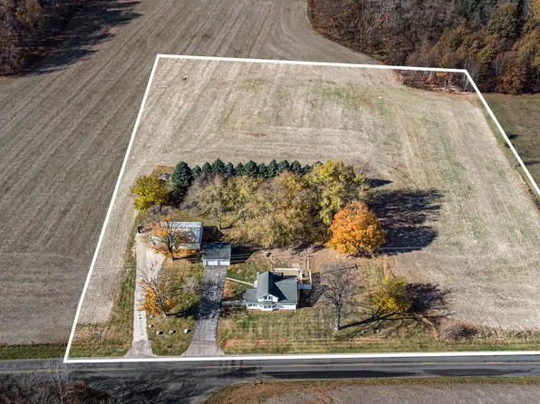 41936 70th St, Covert, MI 49043