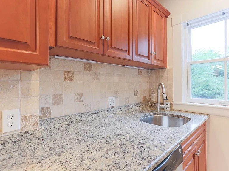 79 Jason St #79 — Photo 22