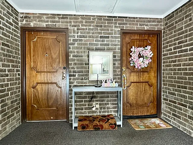 2 bed, 1.5 bath, 927 sqft, $1,850 — Photo 2