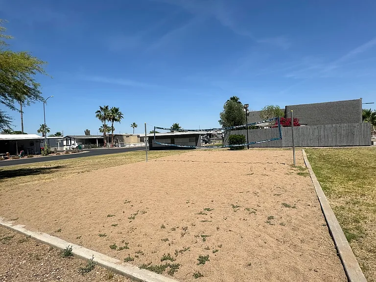 12727 W Glendale Ave — Photo 15