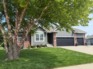 2604 Northwood Cir, Papillion, NE 68133