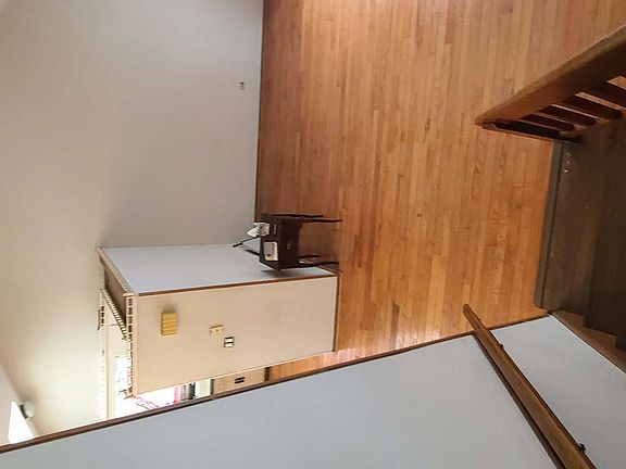 2nd image of 10 Wedgewood Rd