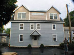 5 Spring St APT D, Newmarket, NH 03857