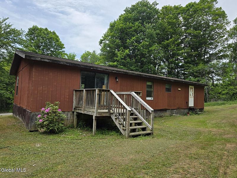 2nd image of 1099 W Hill Road