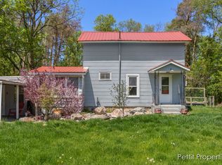 5163 Whites Bridge Rd, Belding, MI 48809