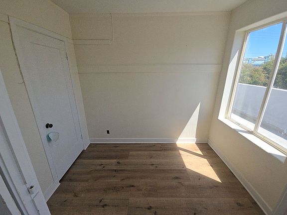 3rd image of 516 G St #560F78717