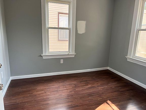 3rd image of 373 N Grove St #1