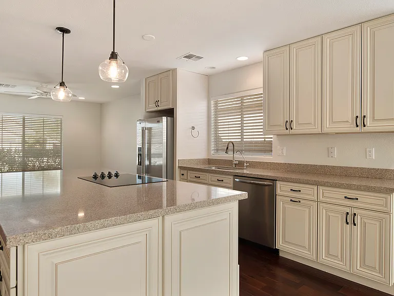 3547 W Via Del Sol Dr — Photo 2