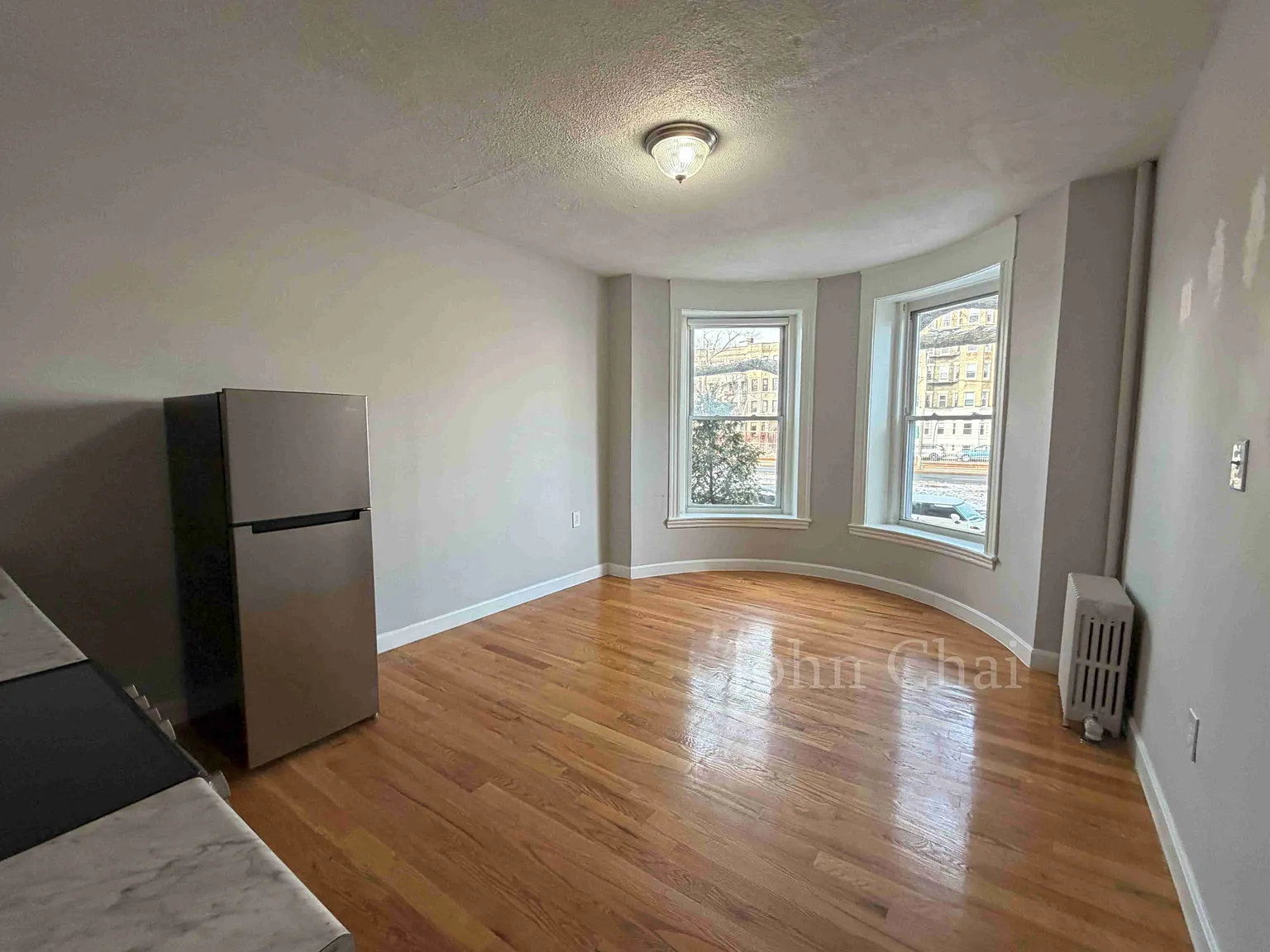 Studio, 400 sqft, $2,025 — Photo 2
