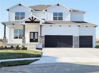 18228 Oakmont St, Overland Park, KS 66013