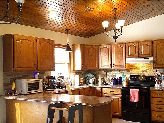 3rd image of 4741 Ceramic Rd