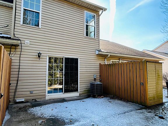 5th image of 203 Chadham Ct