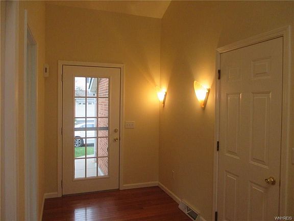 5th image of 351 Forest Edge Dr