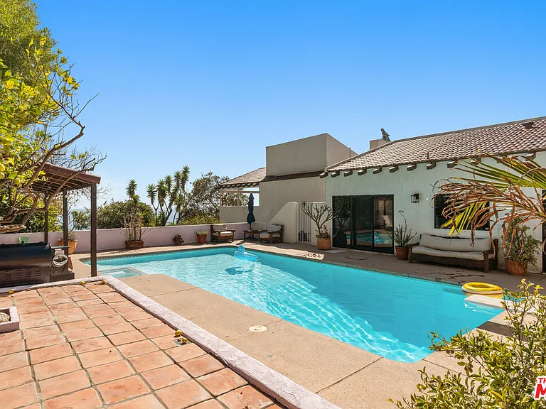 20755 Seaboard Rd — Photo 36