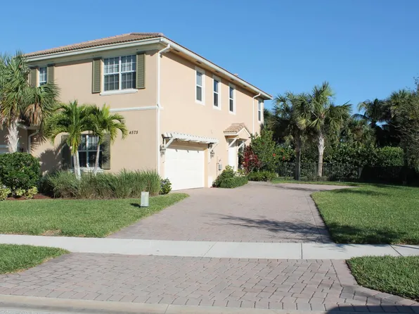 4575 Cadiz Cir, Palm Beach Gardens, FL 33418