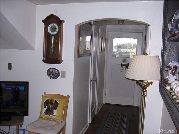 5th image of 3417 N 8th St