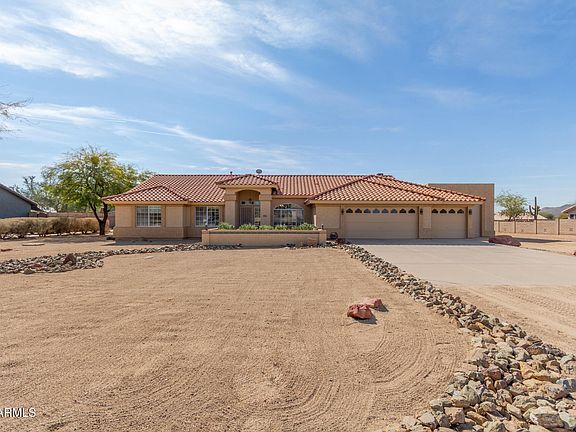 3rd image of 205 E IRVINE Road