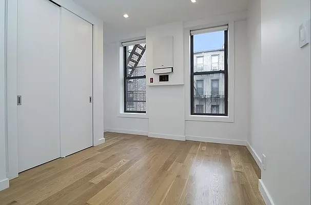 Rented by REAL New York | media 6