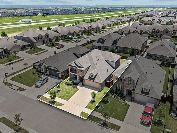 3rd image of 2619 Loxley Dr