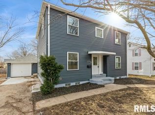 1717 N 3rd St, Clinton, IA 52732