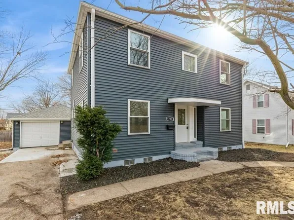 1717 N 3rd St, Clinton, IA 52732