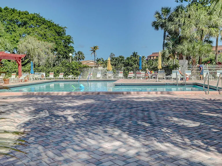 600 Egret Cir #7501 — Photo 40