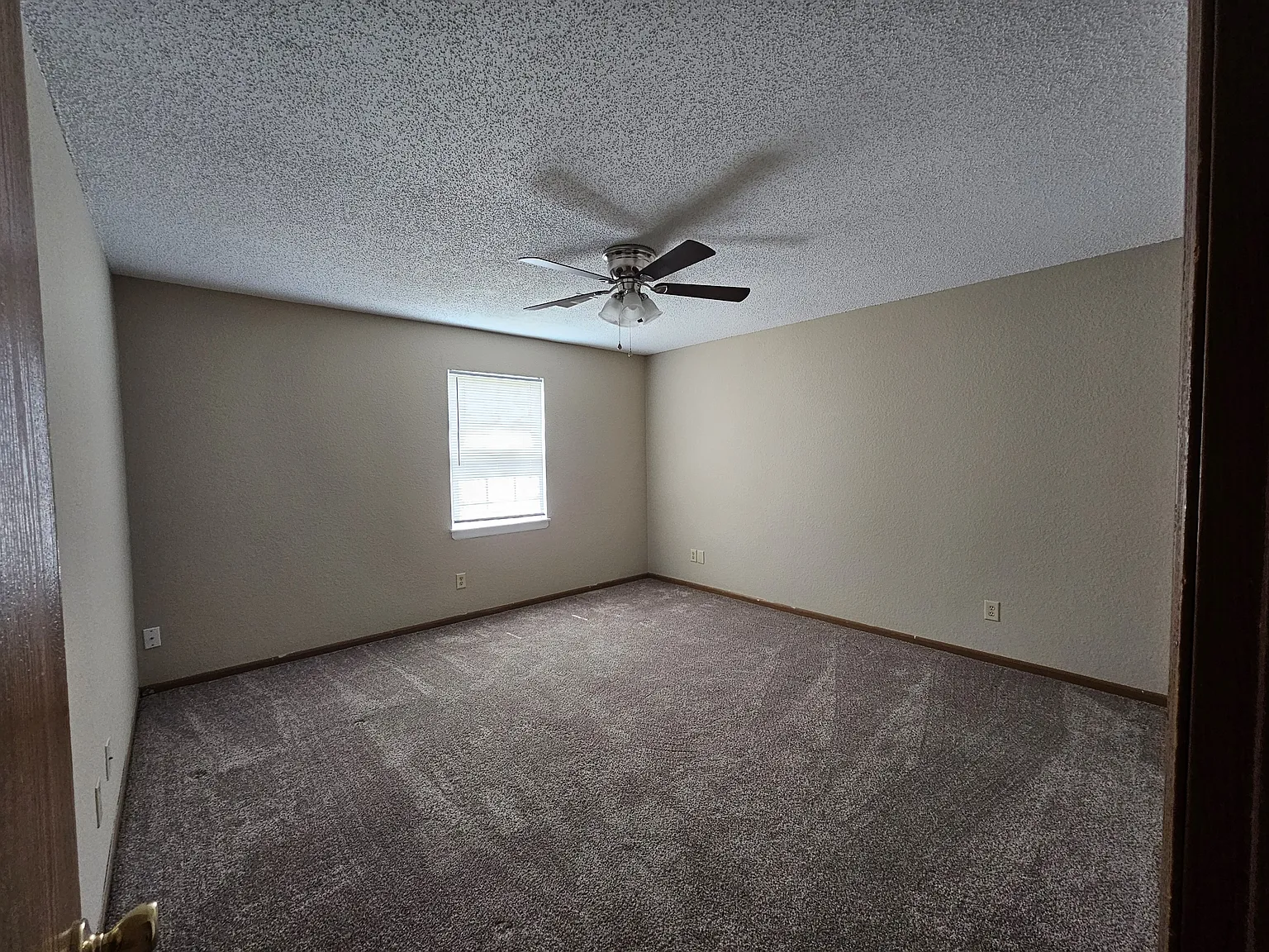 1705 W 8th St Terr - A — Photo 4