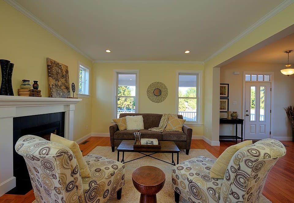 Living room/entry way/hall