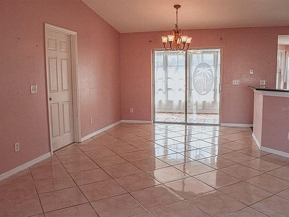 5th image of 5960 SW 98th Pl