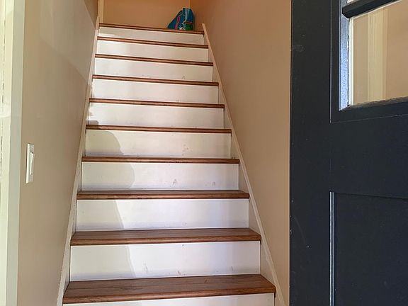 4th image of 159 Homestead Ave #2