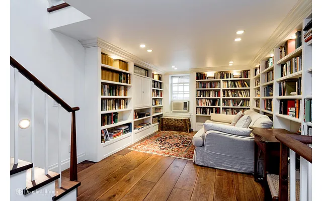 Rented by Douglas Elliman | media 22