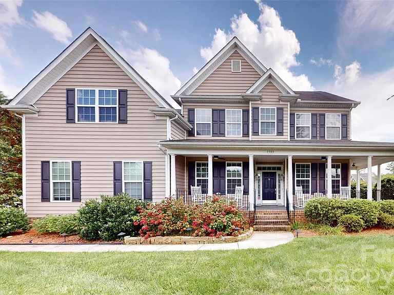 1505 Aringill Ln — Photo 1