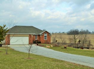 422 Fieldstone Rd, Clever, MO 65631