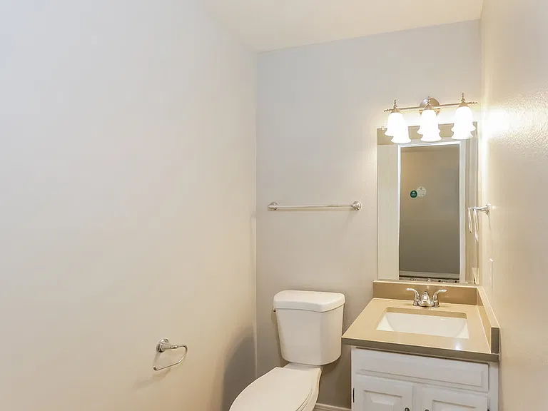 2633 W Monte Ave — Photo 15