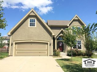 19150 W 209th Ter, Spring Hill, KS 66083