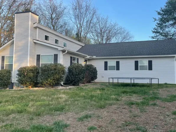 2746 Cansler Ct, Maryville, TN 37801
