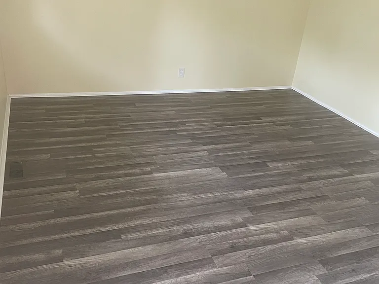 745 Pelican Ln — Photo 13
