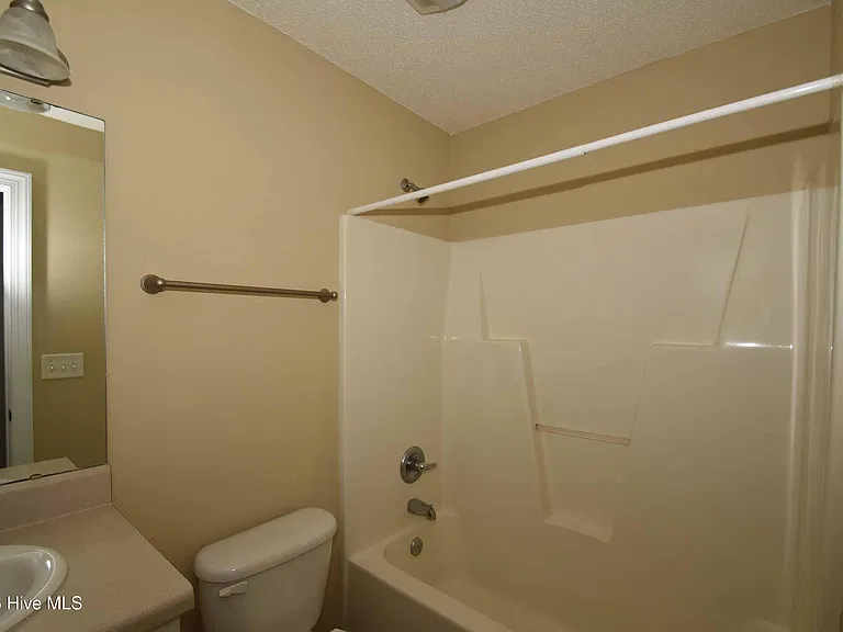 1205 Price Dr #B — Photo 16