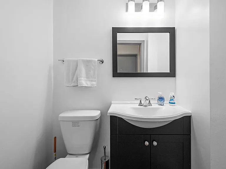 9904 Robbins Dr — Photo 4