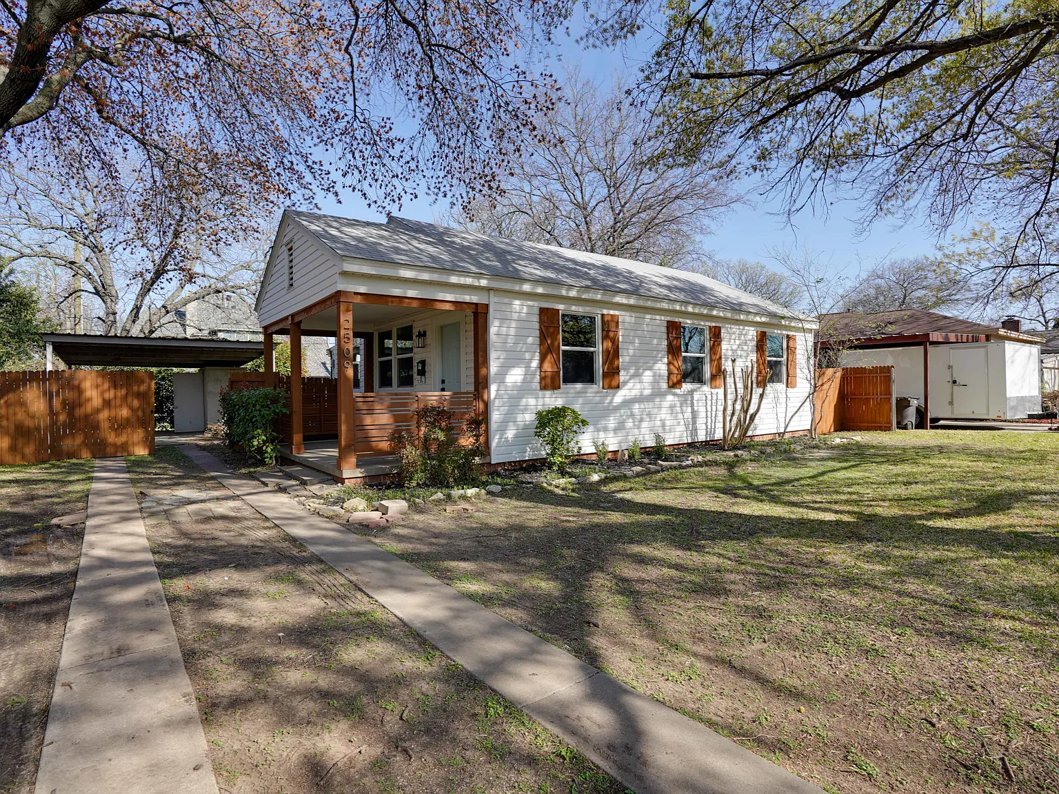 2509 Littlepage St — Photo 3