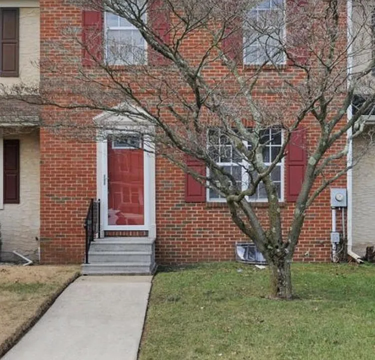 324 Cold Spring Pl