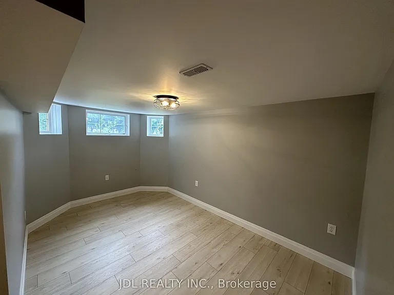 46 Monique Cres N #BASEMENT — Photo 8