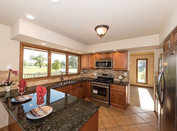 4th image of 26810 S Tam O Shanter Ct