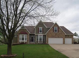 17659 168th St, Basehor, KS 66007