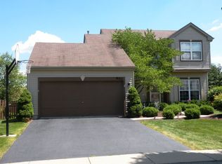 652 Joseph St, Lake In The Hills, IL 60156